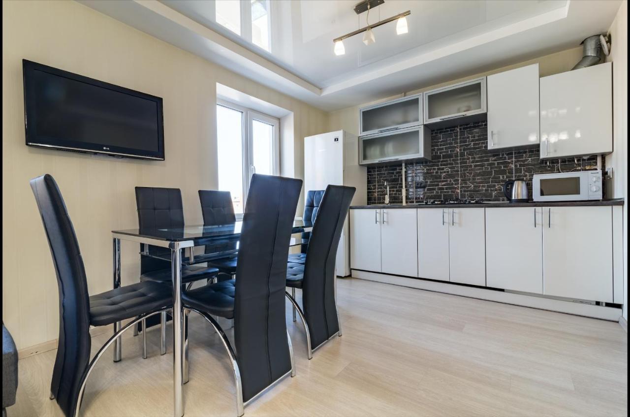 Luxury 2-Bedroom Most City Area, Center Dnipro Bagian luar foto
