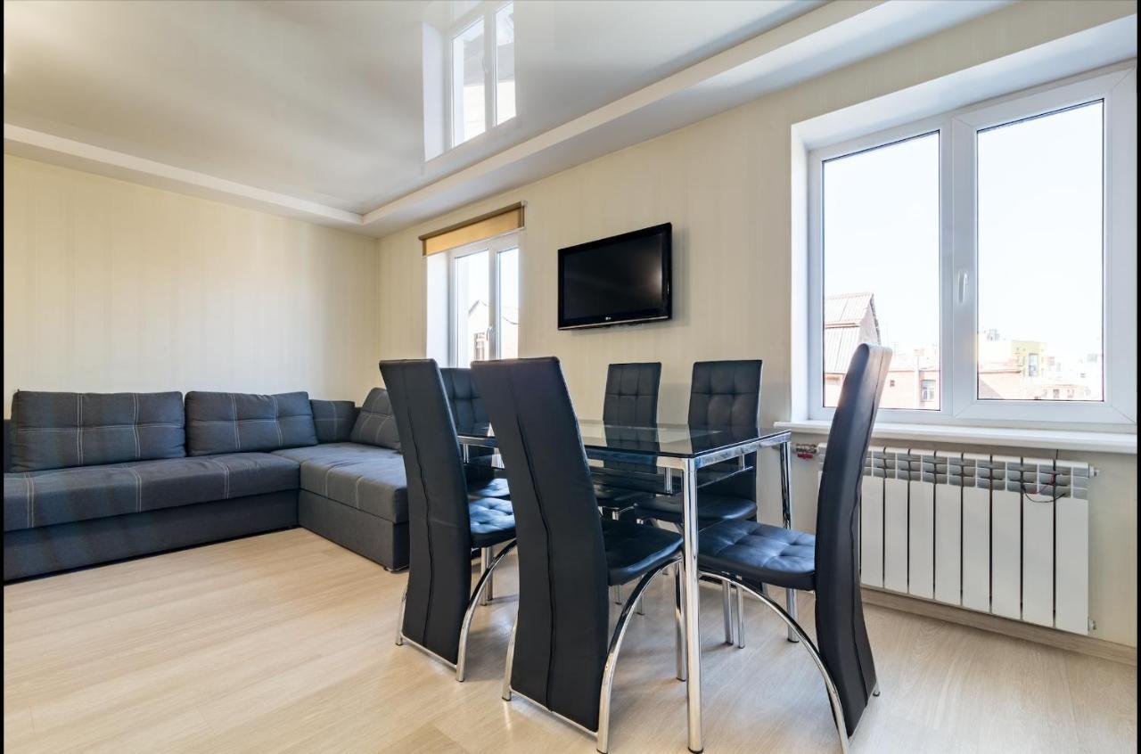 Luxury 2-Bedroom Most City Area, Center Dnipro Bagian luar foto