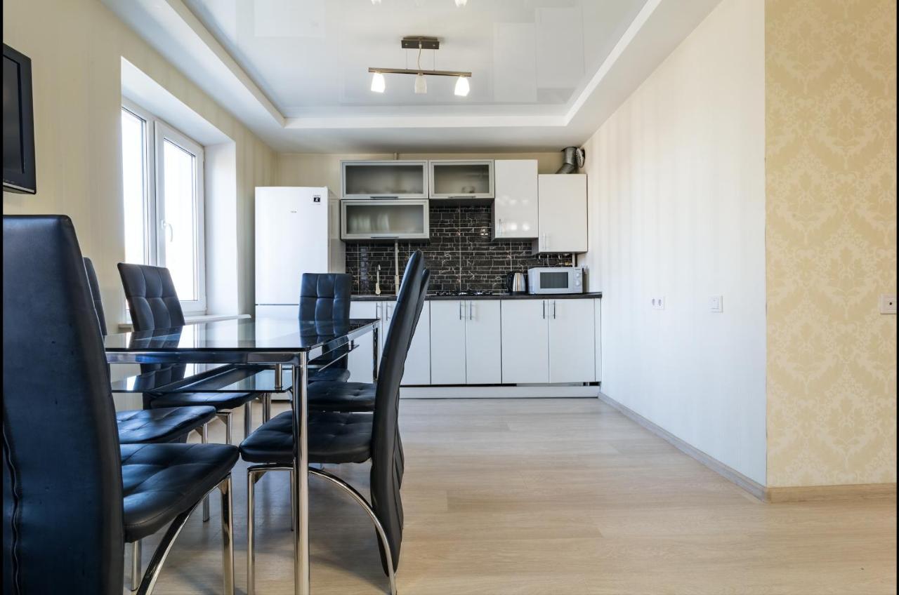 Luxury 2-Bedroom Most City Area, Center Dnipro Bagian luar foto